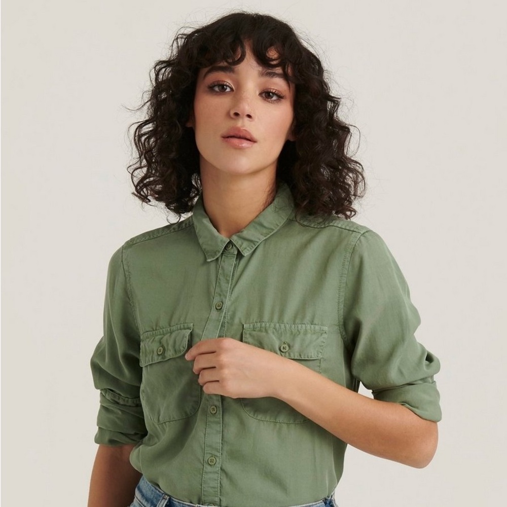 Lucky Brand Long Sleeve Double Pocket Button Up Shirt Olive Green, Medium